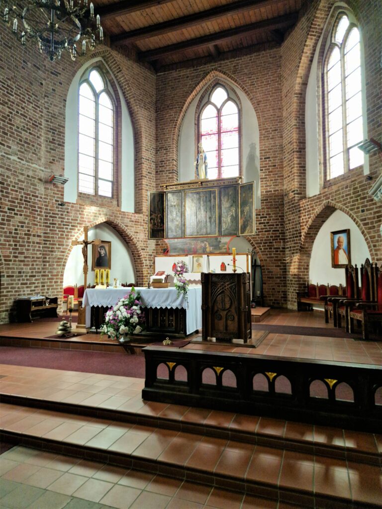 Der Chor des ehemaligen Zisterzienserinnenklosters und Damenstifts Marienfließ / Foto R. Harlaß
