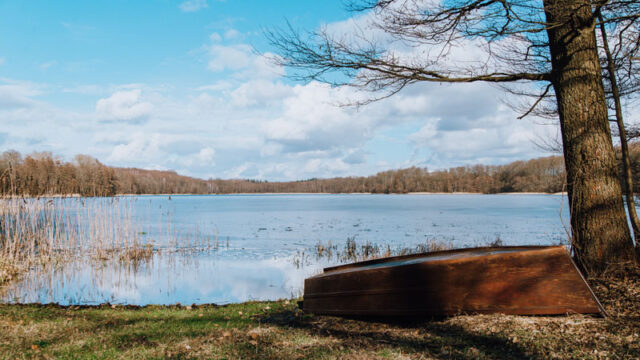 Einer der vielen Seen in dem im Süden Nörenbergs gelegenen Landschaftspark / www.mynaszlaku.pl