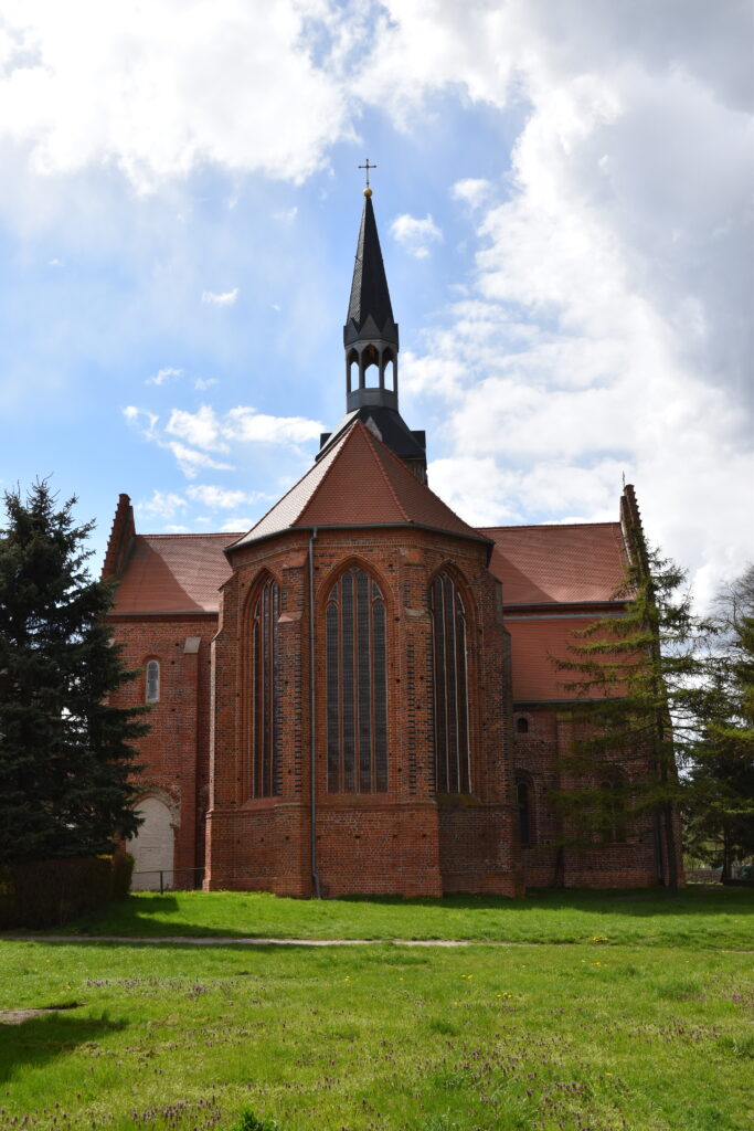 Der Chor der Zisterzienserkirche in Kolbatz / Kołbacz von Osten / Foto R. Harlaß
