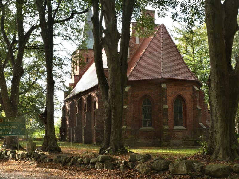 Die Pfarrkirche von Buckow von Südosten / Foto K. Hillebrand